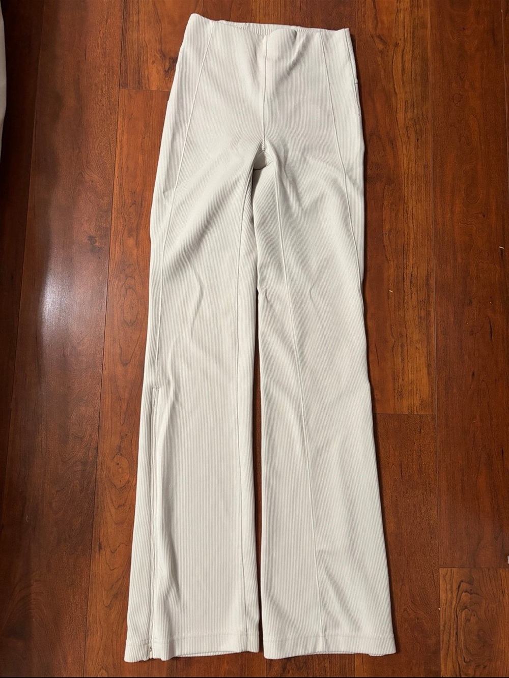 Lululemon ribbed pants with zipper